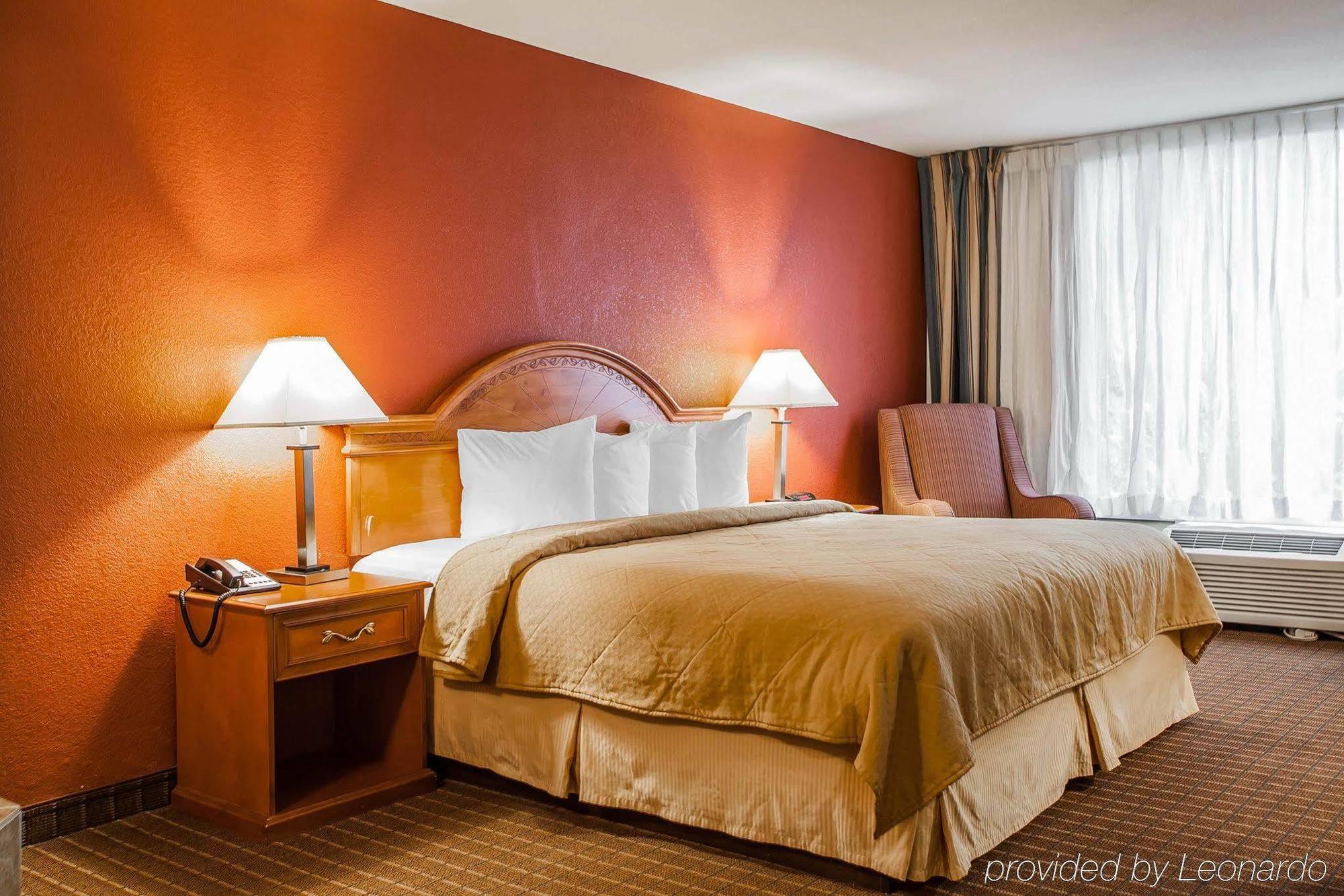 Quality Dodge Inn 2*