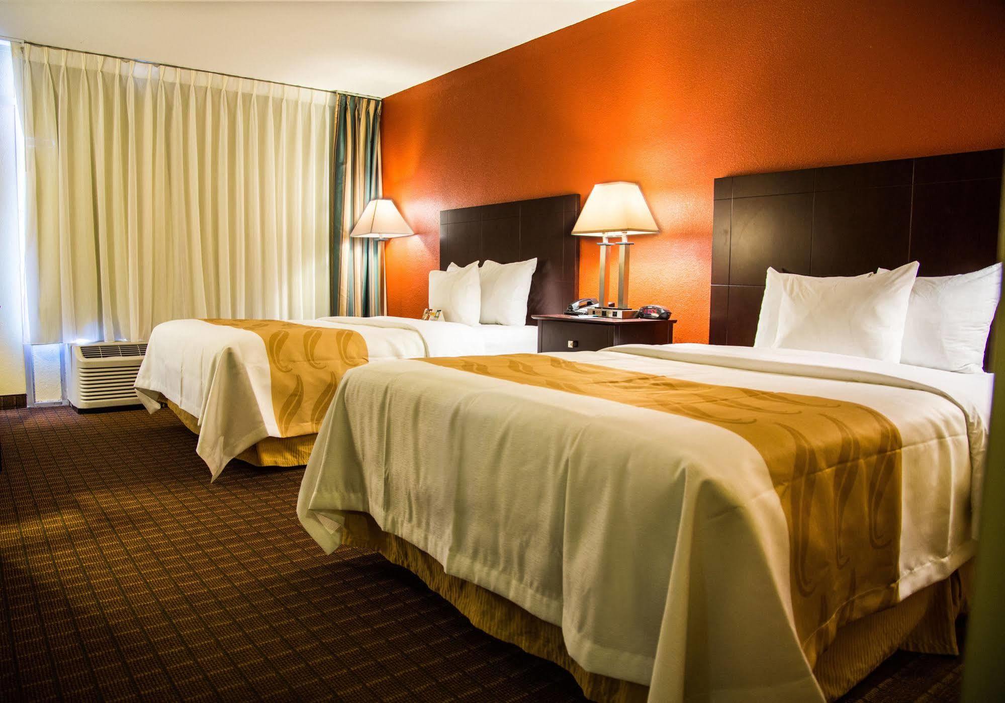 Inn Quality Dodge Fort Dodge